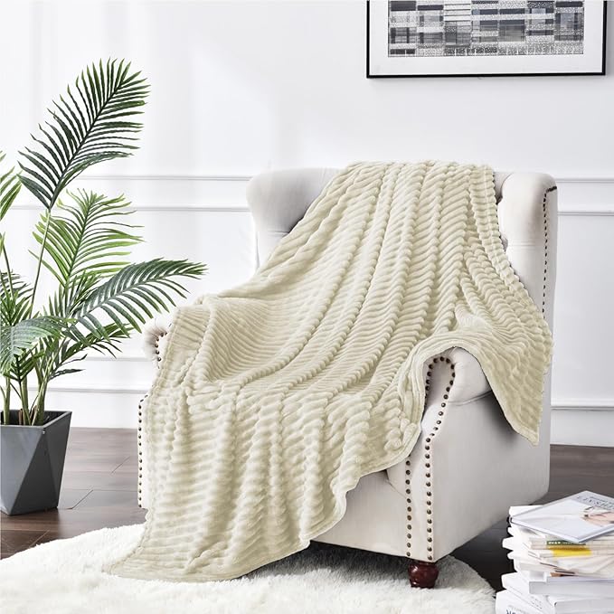 BEDELITE Fleece Blanket Twin Size – 3D Ribbed Jacquard Soft and Warm Decorative Fuzzy Blankets – Cozy, Fluffy, Plush Lightweight Throw Blankets for Couch, Bed, Sofa(Beige, 60x80 inches)