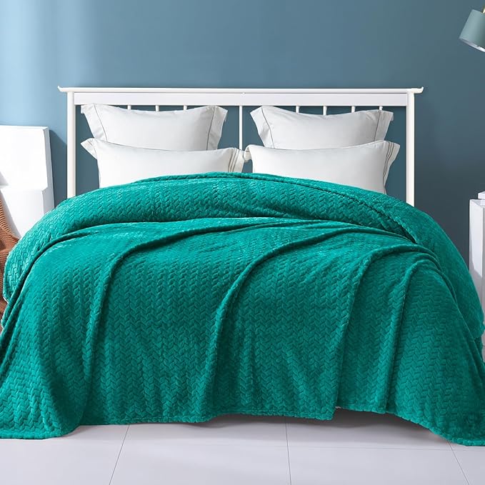 Exclusivo Mezcla Fleece Queen Size Blanket for Bed, 90x90 Inches Soft Cozy Jacquard Flannel Blankets, Lightweight Fuzzy Plush Warm for Women, Teal