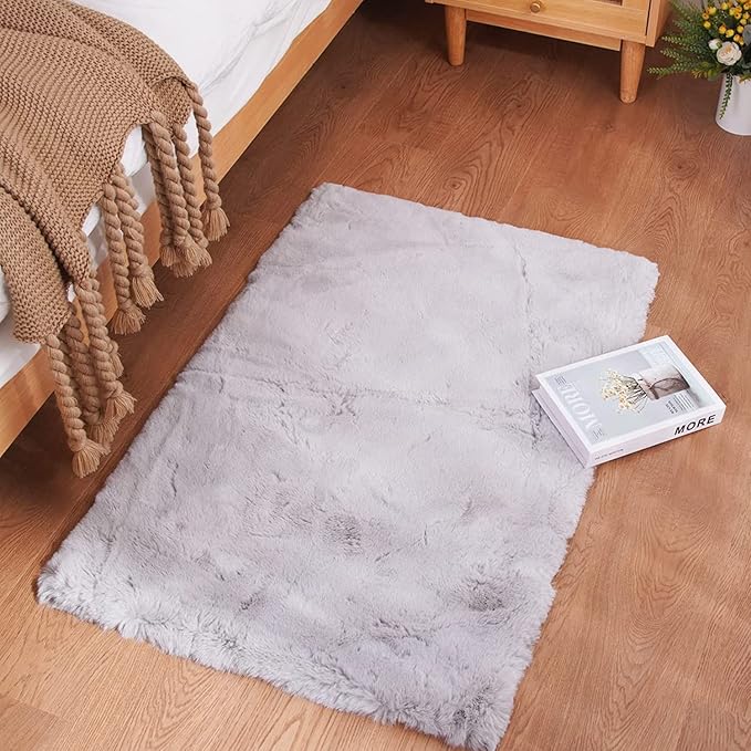 Ghouse Ultra Soft Faux Rabbit Fur Rug 2x3, Machine Washable Area Rugs for Bedroom Fluffy Rugs for Living Room, no-Shedding Carpet Sheepskin Rug Grey