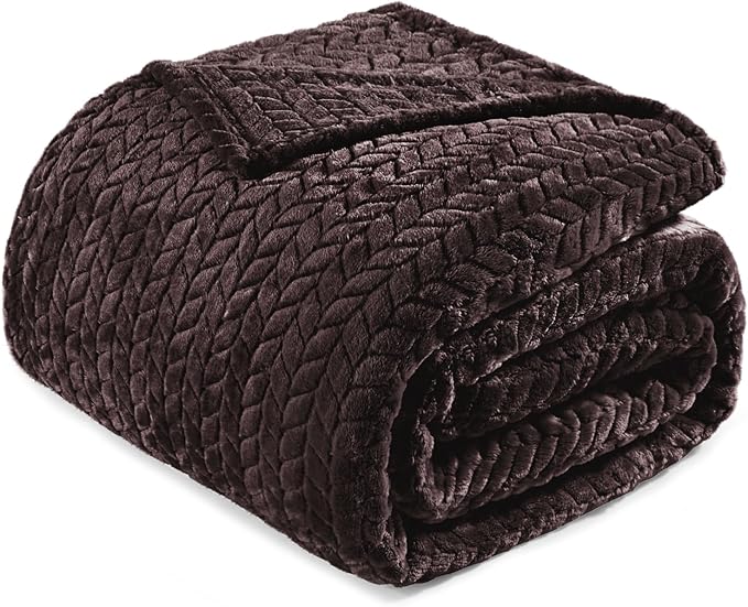 Exclusivo Mezcla Fleece Twin Size Blanket for Bed, 60x80 Inches Soft Cozy Jacquard Flannel Blankets, Lightweight Fuzzy Plush Warm for Women, Coffee
