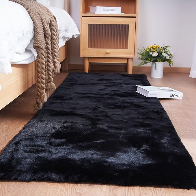 Ghouse Ultra Soft Faux Rabbit Fur Rug 3x5, Machine Washable Area Rugs for Bedroom Fluffy Rugs for Living Room, No-Shedding Carpet Sheepskin Rug Black