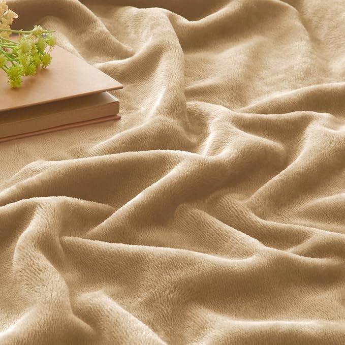 BEDELITE Fleece Blanket King Size Blankets for Bed, Luxury Plush Cozy Fuzzy Blanket 108x90 inches, Super Soft Warm Lightweight Throw Blanket All Seasons Suitable, Light Camel