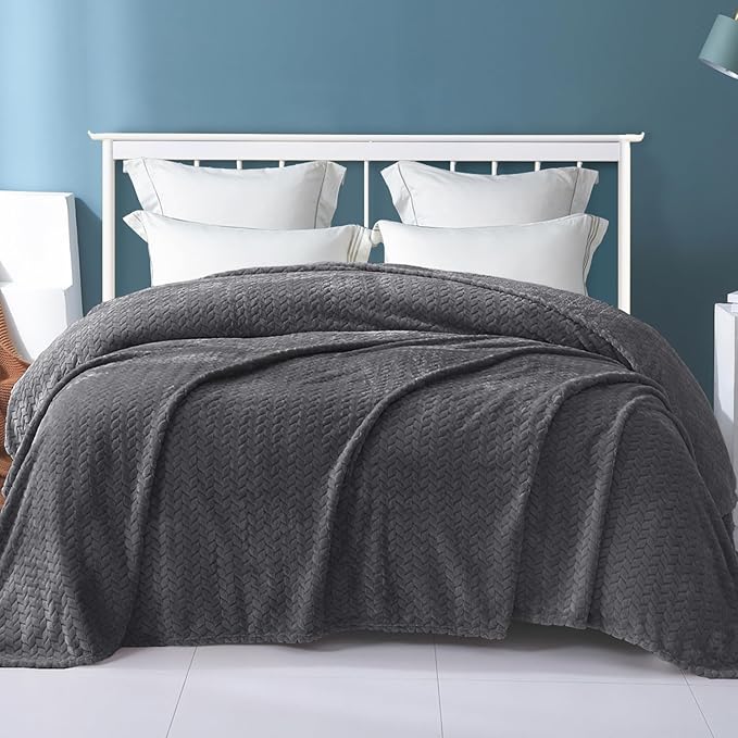 Exclusivo Mezcla Fleece Queen Size Blanket for Bed, 90x90 Inches Soft Cozy Jacquard Flannel Blankets, Lightweight Fuzzy Plush Warm for Women, Dark Grey