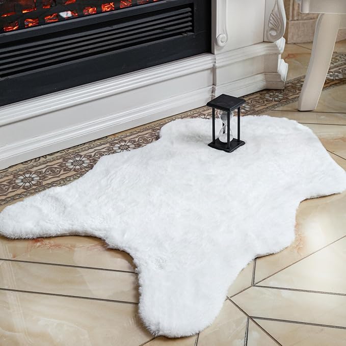 ThreadGlobe Fluffy Faux Rabbit Fur Rug 2'x3', Ultra Soft & Non-Slip Small Rugs for Bedroom, Living Room, Nursery, No Shedding Machine Washable Rug, White, 2x3 Ft
