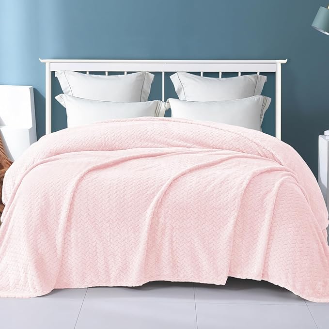 Exclusivo Mezcla Fleece King Size Blanket for Bed, 90x104 Inches Soft Cozy Jacquard Flannel Blankets, Lightweight Fuzzy Plush Warm for Women, Light Pink
