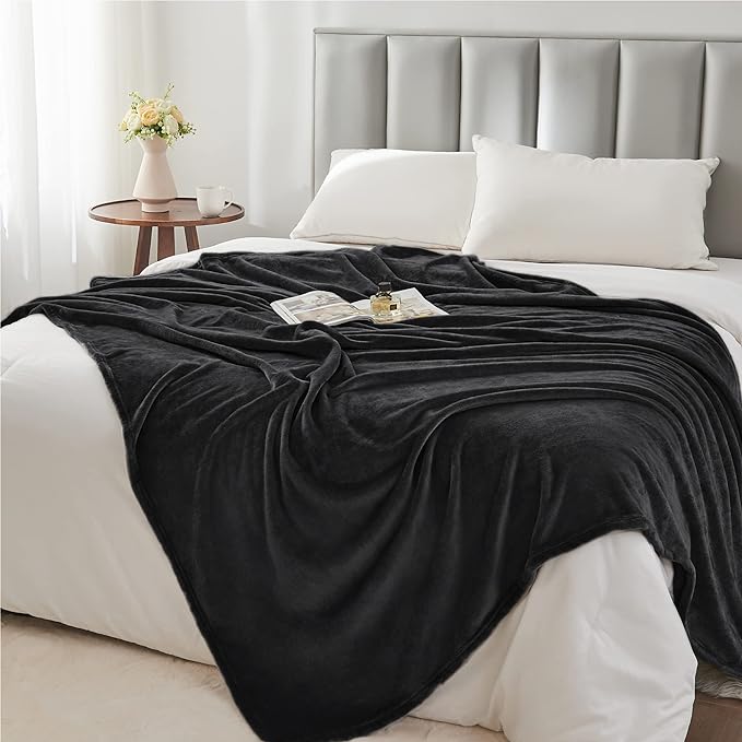 BEDELITE Fleece Blanket Black Throw Blanket for Couch & Bed, Luxury Plush Cozy Fuzzy Blanket 50" x 70", Super Soft Warm Lightweight Fall Throw Blanket for Travel Camping