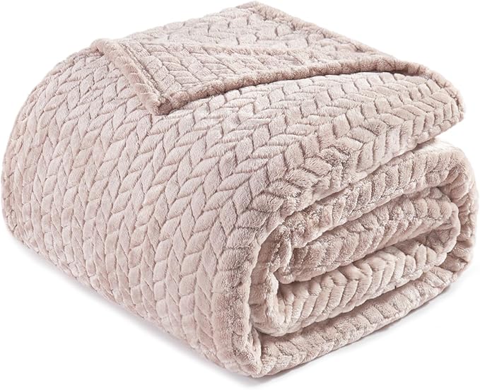 Exclusivo Mezcla Fleece King Size Blanket for Bed, 90x104 Inches Soft Cozy Jacquard Flannel Blankets, Lightweight Fuzzy Plush Warm for Women, Camel