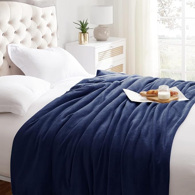 KMUSET Fleece Blanket King Size Navy Lightweight Super Soft Cozy Luxury Microfiber Bed Blanket for All Seasons