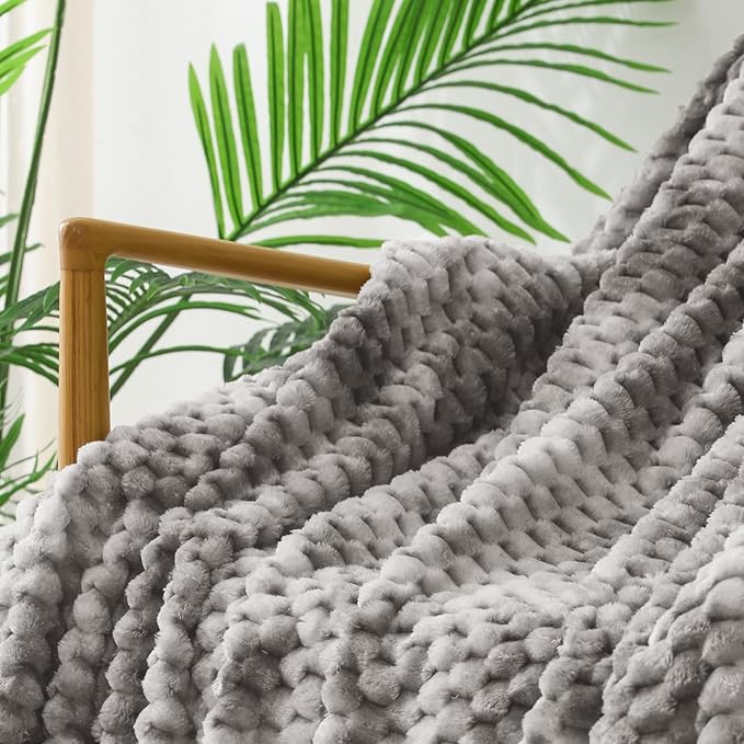 Exclusivo Mezcla Fleece Twin Blanket for Bed, Extra Large Fuzzy Tie-dye Grey Bed Blankets, Soft Cozy Plush Sofa Throws for All Seasons, 90x66 Inches