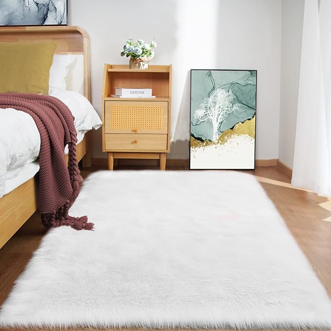 Goolela White Fluffy Fur Rug 4x6 Faux Sheepskin Fuzzy Shag White Rug for Bedroom Living Room Plush Washable Area Rug Rectangle