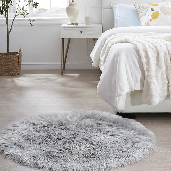 Ciicool Grey Fluffy Round Fur Area Rug for Bedroom, Circle Faux Fur Rugs for Kids Room, Cute Fuzzy Nursery Carpet, Shaggy Circular Rugs Floor Carpets for Teens Girls Rooms Home Decor, 4 x 4 Feet