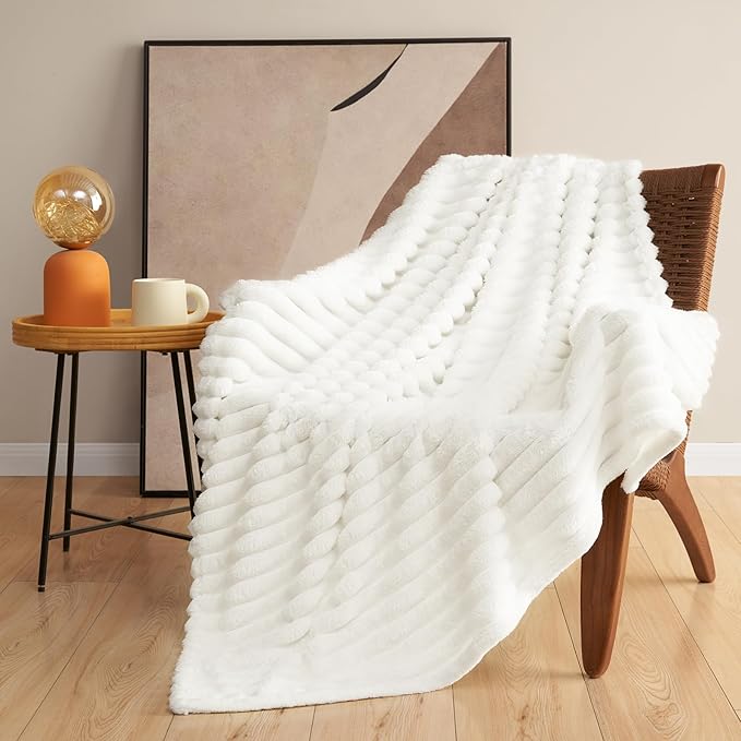 HIMEET Off White Ribbed King Size Blanket for Bed - 300GSM Lightweight Fleece Blanket for Men Women, Large Cozy Sofa Couch Bed Blankets Gifts, Striped Spring Home Room Decor, Off White, 108x90 Inches
