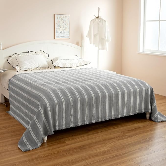 Couch Cover for Dogs, Boho Sofa Covers for 3 Cushion Couch, Chenille Sofa Slipcover for Pets Washable, L-Shape Sectional Loveseat Cover Soft Throw Blankets with Tassels(71x118,Striped Grey)