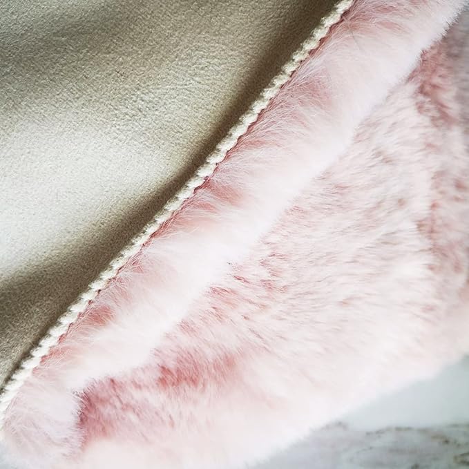 Ghouse Ultra Soft Faux Rabbit Fur Rug 4x6, Machine Washable Area Rugs for Bedroom Fluffy Rugs for Living Room, No-Shedding Carpet Sheepskin Rug Pink