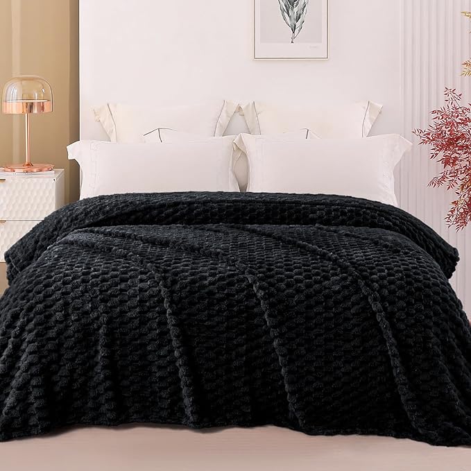 Exclusivo Mezcla Fleece King Blanket for Bed, Extra Large Fuzzy Black Bed Blankets, Soft Cozy Plush Sofa Throws for All Seasons, 90x104 Inches