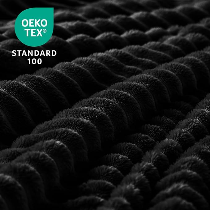 BEDELITE Fleece Throw Blanket for Couch – 3D Ribbed Jacquard Soft and Warm Decorative Fuzzy Blanket – Cozy, Fluffy, Plush Lightweight Black Throw Blankets for Bed, Sofa, 50x70 inches