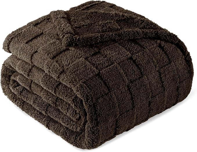 Exclusivo Mezcla Queen Size Flannel Fleece Blanket, Super Soft and Warm Lightweight Checkered Pattern Blankets for All Seasons, 90x90 Inches, Coffee