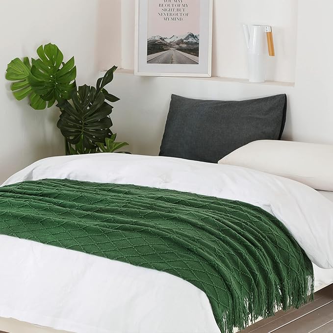BOURINA Green Throw Blanket 50x60 Inches Throw Textured Solid Soft Sofa Couch Decorative Knit Blanket