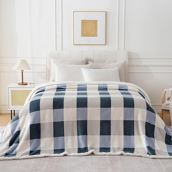 PU MEI Sherpa Throw Blanket Reversible Large Big King Size Flannel Blankets for Bed, 108"*90",Grey Blue