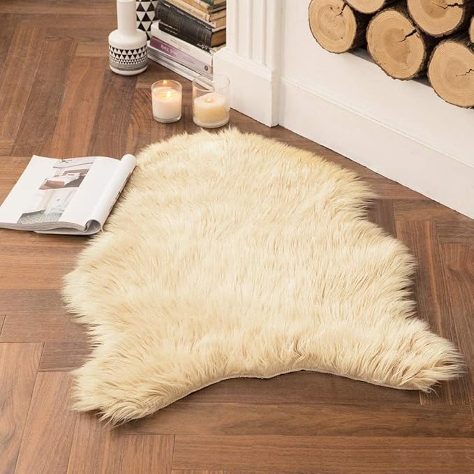 MIULEE Fluffy Rug Soft Shaggy Faux Fur Area Rug Luxury Plush Sheepskin Carpet for Bedroom Living Room Sofa Chair 2 x 3 Feet, Light Yellow