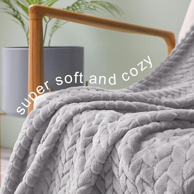 Exclusivo Mezcla Light Grey Fleece Queen Size Blanket for Bed, 90x90 Inches Soft Cozy 3D Decorative Jacquard Flannel Blankets, Lightweight Fuzzy Plush Warm Blankets for All Seasons