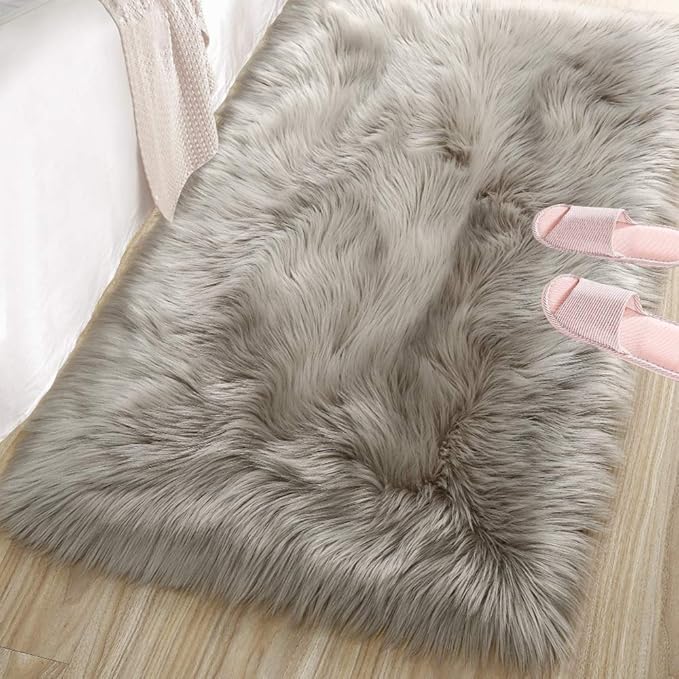 LOCHAS Soft Fluffy Faux Fur Rugs for Bedroom Bedside Rug 2x3 Feet, Washable, Furry Sheepskin Area Rug for Living Room Girls Room, Luxury Shag Carpet Home Decor, Beige