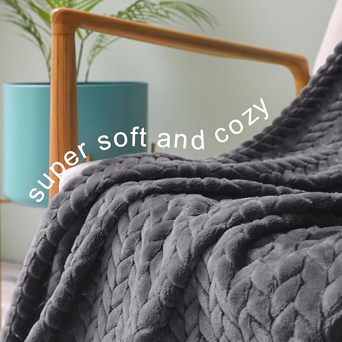 Exclusivo Mezcla Dark Grey Fleece Throw Blanket for Couch and Bed, 50x70 Inches Soft Cozy 3D Decorative Jacquard Flannel Blankets, Lightweight Fuzzy Plush Warm Throws for All Seasons