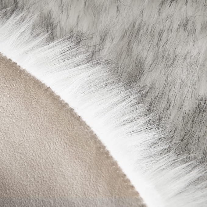 MIULEE Fluffy Rug Soft Shaggy Faux Fur Area Rug Luxury Plush Cloud Shape Carpet for Bedroom Living Room Sofa Chair 2 x 3 Feet, Gradient Grey