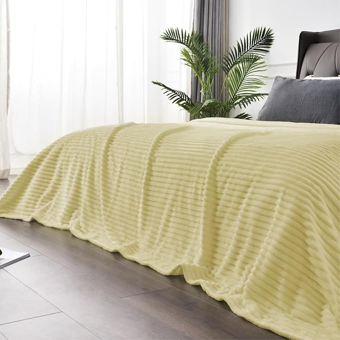 BEDELITE Fleece Blanket Twin Size – 3D Ribbed Jacquard Soft and Warm Decorative Fuzzy Blankets – Cozy, Fluffy, Plush Lightweight Throw Blankets for Couch, Bed, Sofa(Transparent Yellow, 60x80 inches)