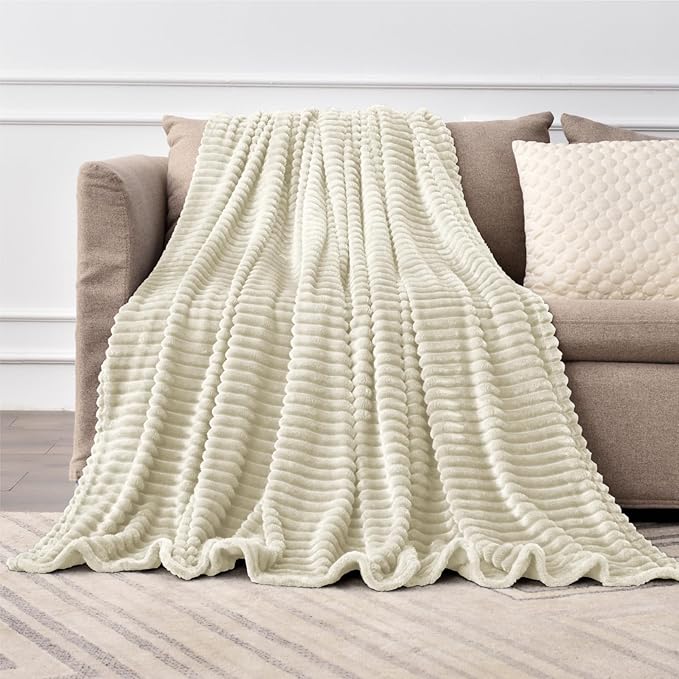 BEDELITE Fleece Throw Blanket for Couch – 3D Ribbed Jacquard Soft and Warm Decorative Fuzzy Blanket – Cozy, Fluffy, Plush Lightweight Beige Throw Blankets for Bed, Sofa, 50x60 inches