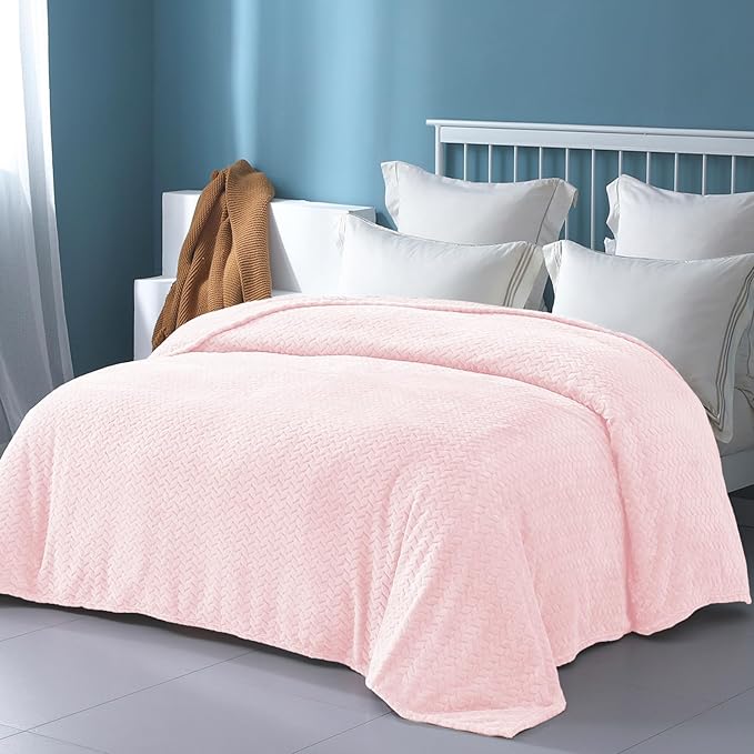Exclusivo Mezcla Fleece King Size Blanket for Bed, 90x104 Inches Soft Cozy Jacquard Flannel Blankets, Lightweight Fuzzy Plush Warm for Women, Light Pink