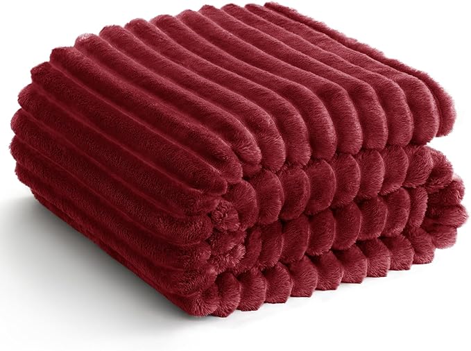 HIMEET Deep Red Ribbed Throw Blanket for Couch - 300GSM Lightweight Soft Fleece Blanket for Women, Cozy Blankets for Mothers Gifts, Striped Spring Home Room Decor, Deep Red, 50x60 Inches