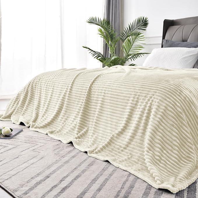 BEDELITE Fleece Blanket King Size – 3D Ribbed Jacquard Soft and Warm Decorative Fuzzy Blankets – Cozy, Fluffy, Plush Lightweight Throw Blankets for Couch, Bed, Sofa(Beige, 108x90 inches)
