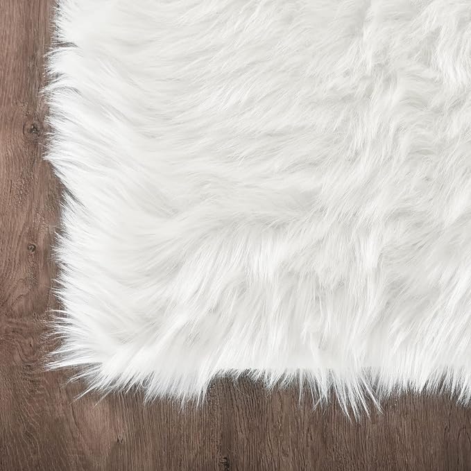 Latepis Area Rugs 6x9 Faux Fur Sheepskin Rug for Living Room, Fluffy Washable Rug for Bedroom, Playroom, Luxury Room Decor, Rectangle