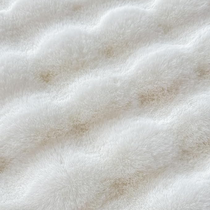 White Rabbit Plush Rug 8'x10', Fluffy Faux Fur Shaggy Area Rug for Nursery, Kids Room Decor, Soft Fuzzy Carpet for Living Room, Bedroom, Teen Girls Room