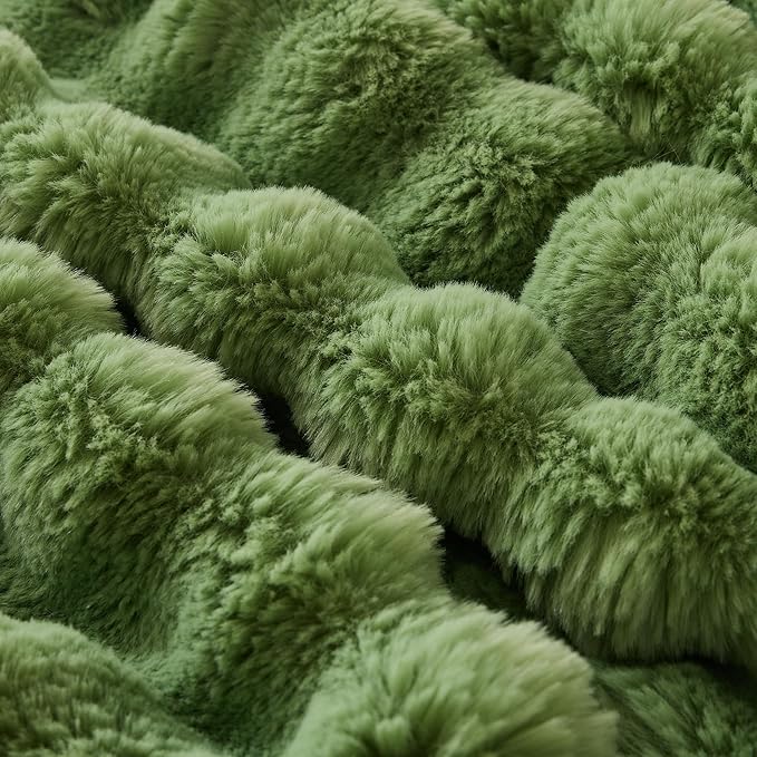 COOVA Faux Fur Throw Blanket for Couch, Cozy Soft and Fuzzy Plush Rabbit Fur Bubble Blanket for Sofa Bedroom Living Room, 60x80 Inches Light Green