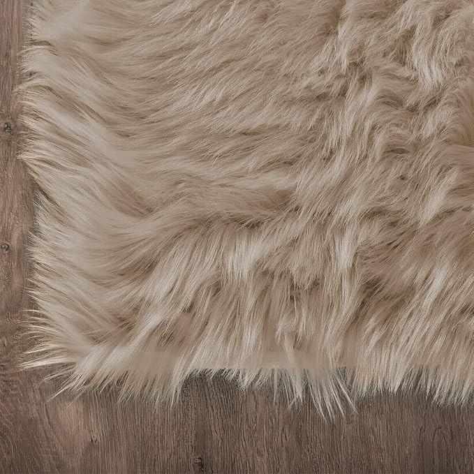 Latepis Large Round Rugs 6ft Light Brown Beige Circle Faux Sheepskin Rug Fluffy Fur Plush Shag Rug for Living Room Bedroom Carpet Plush Rugs Home Decor