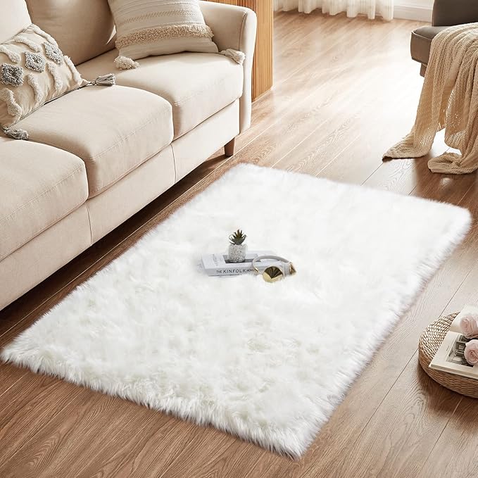 CIICOOL Faux Fur Rug White Fluffy Area Rugs for Bedroom, Thick Fuzzy Shag Rug Furry Bedside Nursery Rug for Living Room Plush Indoor Floor Carpet for Kids Room Teen Dorm, 3x5 ft