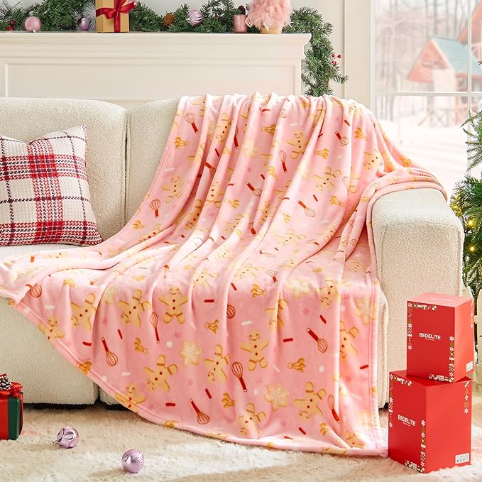 BEDELITE Pink Christmas Throw Blanket for Girls & Teens – Cute Holiday Blanket with Gingerbread Man Pattern, Soft Lightweight Fleece Christmas Blanket for Couch & Bed, Festive Home Décor Gift, 50"x60"
