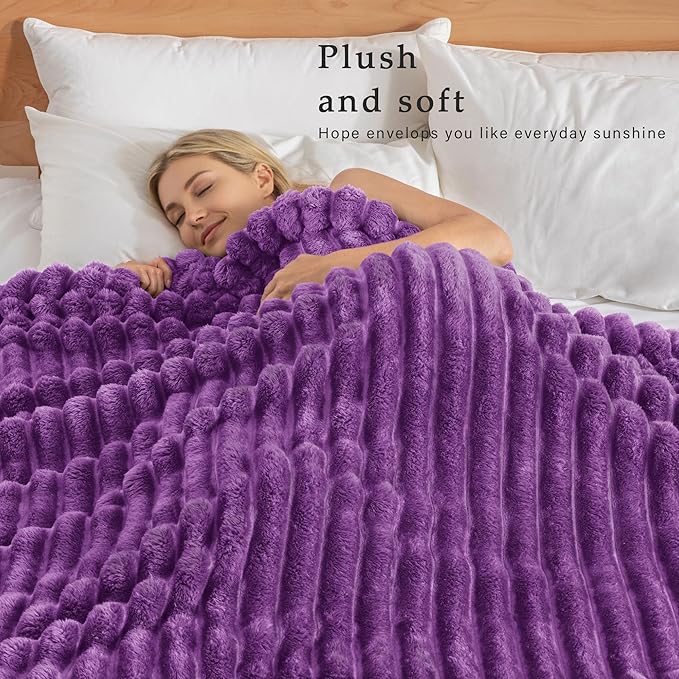 Exclusivo Mezcla Twin Size Flannel Fleece Blanket, Super Soft Striped Jacquard Bed Blanket, Lightweight Fuzzy Cozy for All Seasons, 60x80 Inches, Purple