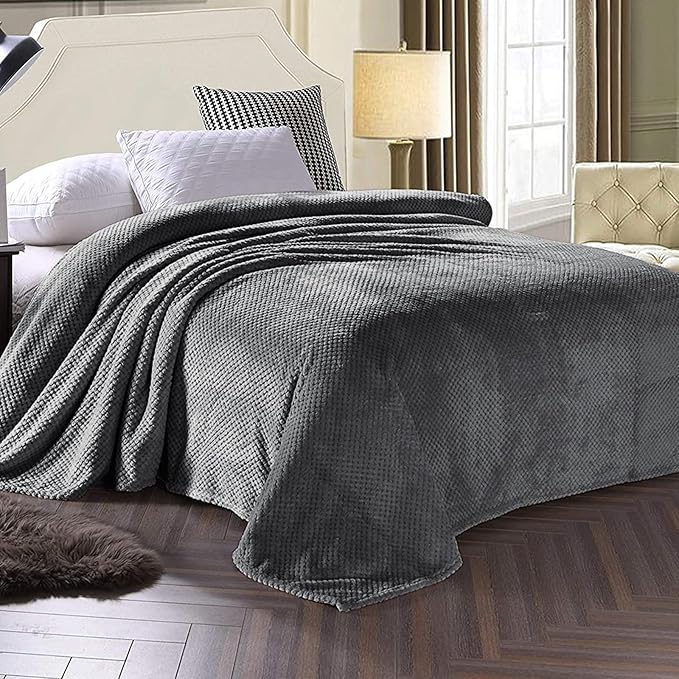 Exclusivo Mezcla Fleece Bed Blanket King Size, Super Soft and Warm Blankets for Couch, Sofa and Bed Waffle Textured, Cozy, Fuzzy and Lightweight (Dark Grey, 90x104 Inches)