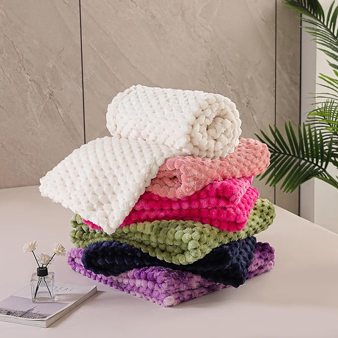 Exclusivo Mezcla Fleece Twin Blanket for Bed, Extra Large Fuzzy Dusty Pink Bed Blankets, Soft Cozy Plush Sofa Throws for All Seasons, 60x80 Inches