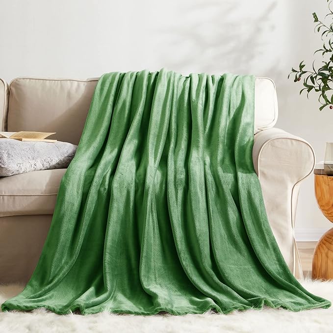 KMUSET Fleece Blanket Twin Size Emerald Lightweight Super Soft Cozy Luxury Bed Blanket Microfiber