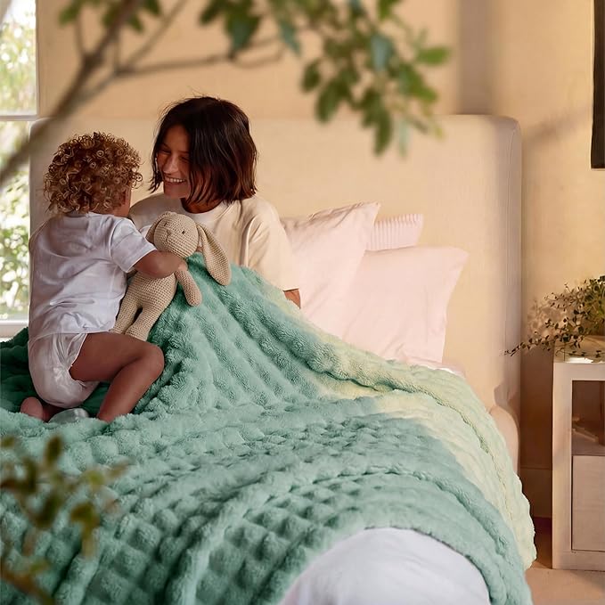 Bedsure 3D Fleece Bubble Blanket - GentleSoft Green King Blanket for Bed Sofa Room Decor - Luxury Soft Cozy Gifts for Kids, Lightweight, All Seasons, Sage Green, 108"×90"