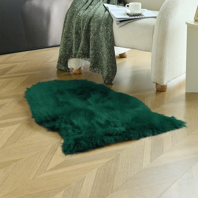 duduta Emerald Green Faux Sheepskin Throw Rug 2x3 ft, Fluffy Shag Small Bedside Dorm Rug Fur Seat Chair Covers Washable