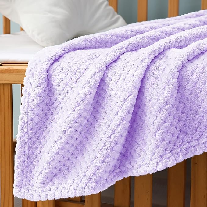 Exclusivo Mezcla Fleece Throw Blanket, Super Soft and Warm Blankets for Couch, Sofa and Bed Waffle Textured, Cozy, Fuzzy and Lightweight (Light Purple, 40x50 Inches)