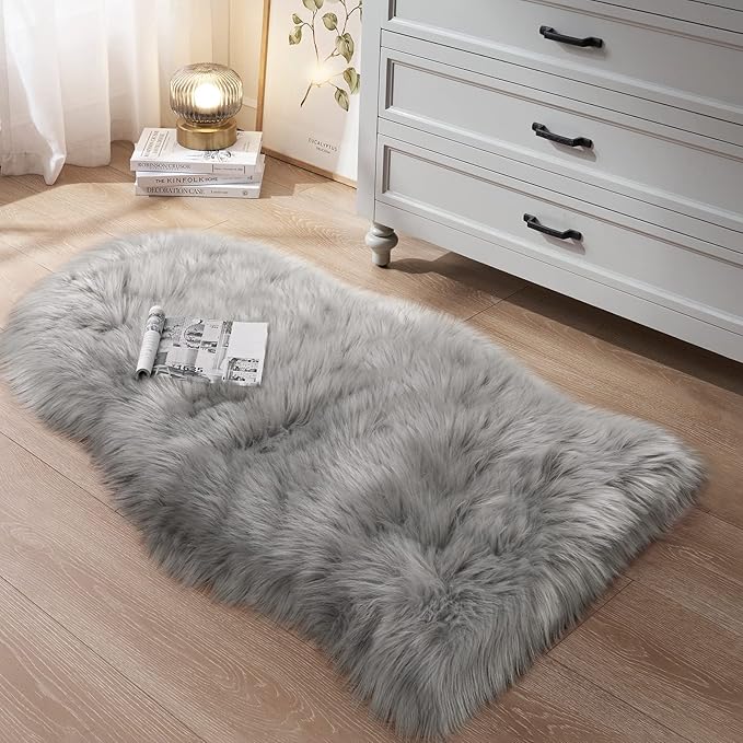 Small Faux Fur Rug, 2x4 ft Ultra Soft Sheepskin Rugs Chair Sofa Cover Seat Pad, Grey Fluffy Shag Rug for Bedroom Nursery Kids Room, Gray Shaggy Rug Fuzzy Plush Floor Carpets, Cute Dorm Home Decor