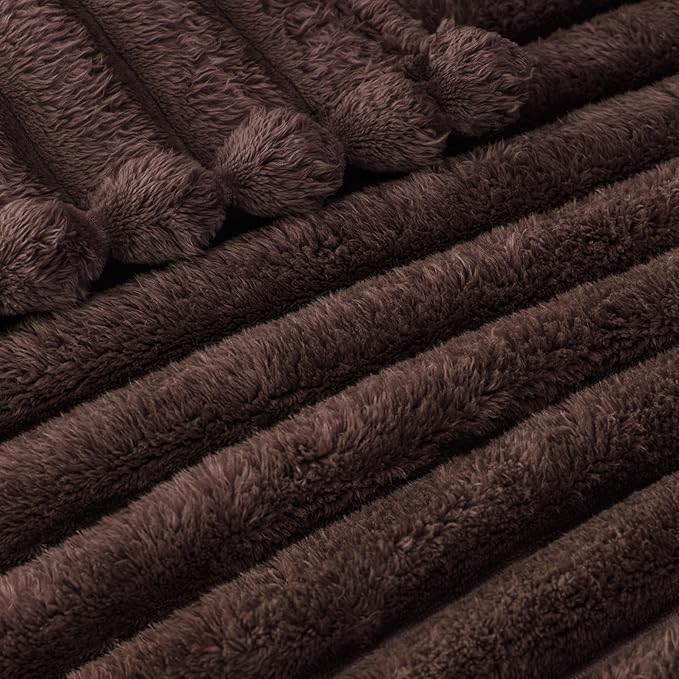 Exclusivo Mezcla Queen Size Flannel Fleece Blanket, Super Soft Striped Jacquard Bed Blanket, Lightweight Fuzzy Cozy for All Seasons, 90x90 Inches, Coffee