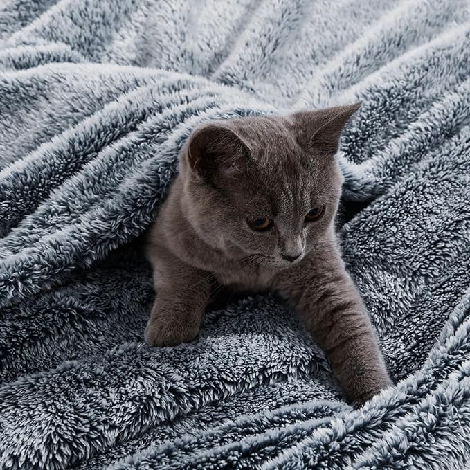 Exclusivo Mezcla Plush Fuzzy Fleece Throw Blanket Extra Large, Super Soft, Fluffy and Warm Blankets for Couch, Bed, All Season (Mixed Navy Blue, 50x70 inches)