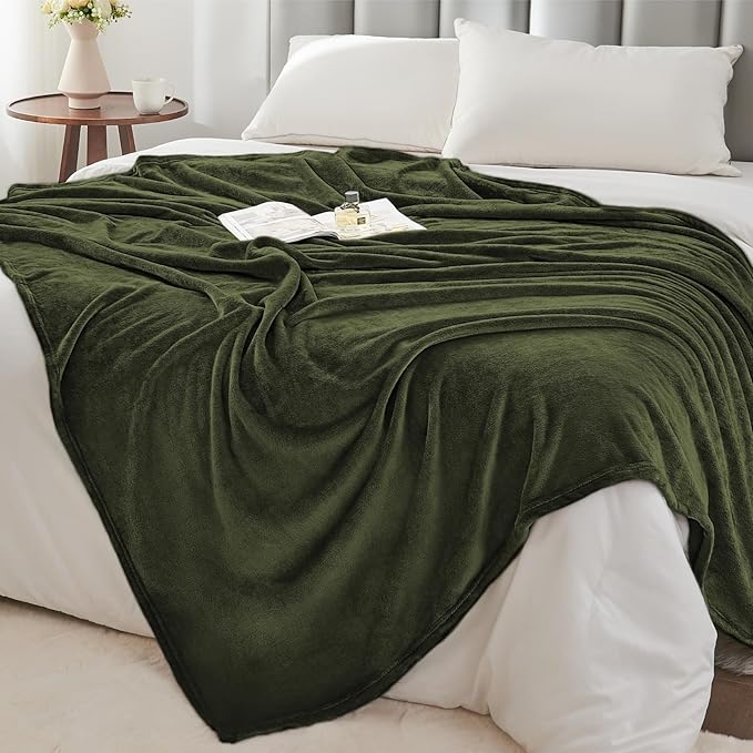 BEDELITE Fleece Blanket Twin Size Olive Green Throw Blankets for Couch & Bed, Luxury Plush Cozy Fuzzy Blanket 60x80 inches, Super Soft Warm Lightweight Throw Blanket for Travel Camping